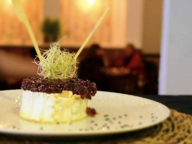 H La Toná Gastrobar