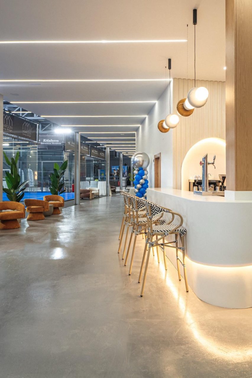 Loungebar avanzza pádel